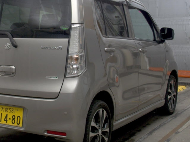 SUZUKI WAGON R 2013