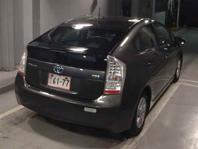 TOYOTA PRIUS 2011