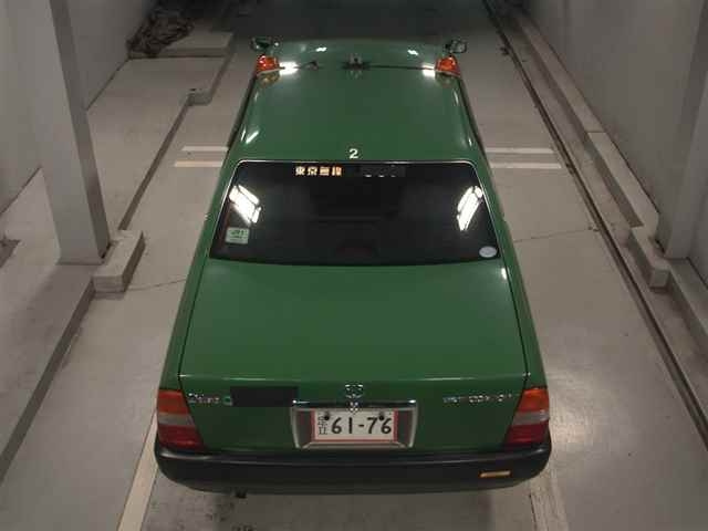 TOYOTA CROWN COMFORT 2017