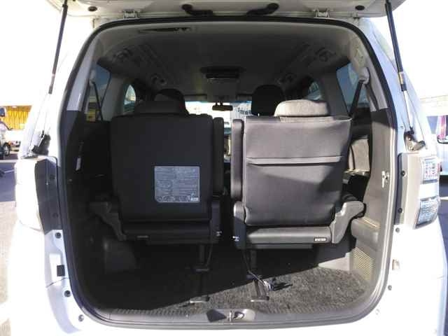 TOYOTA VELLFIRE 2012