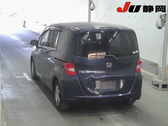 HONDA FREED 2009