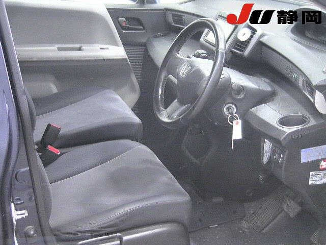 HONDA FREED 2009