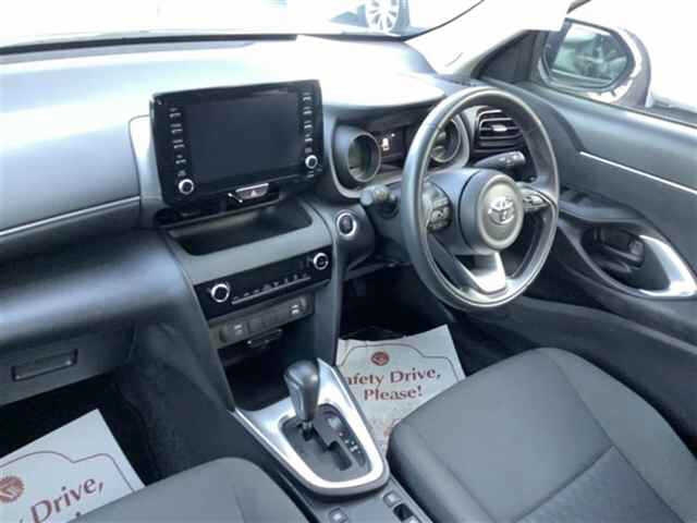 TOYOTA YARIS CROSS 2023