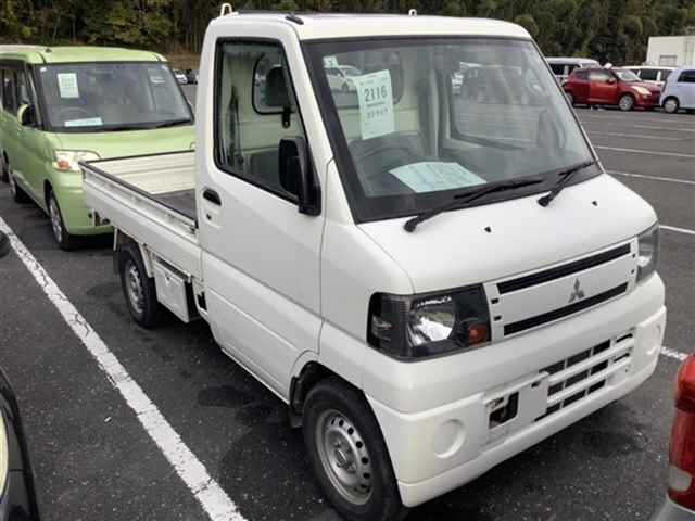 MITSUBISHI MINICAB TRUCK 2010