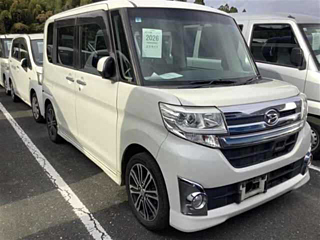DAIHATSU TANTO 2015