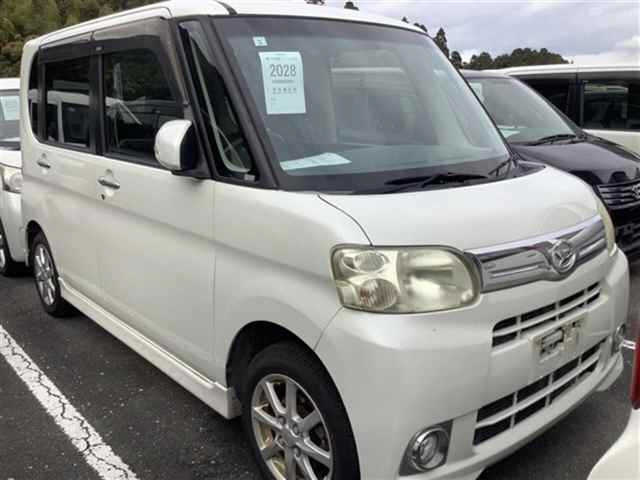DAIHATSU TANTO 2013