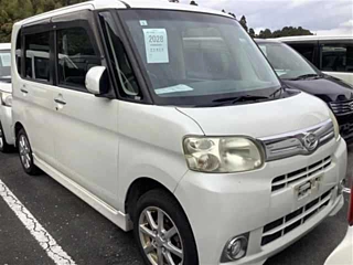 DAIHATSU TANTO 2013