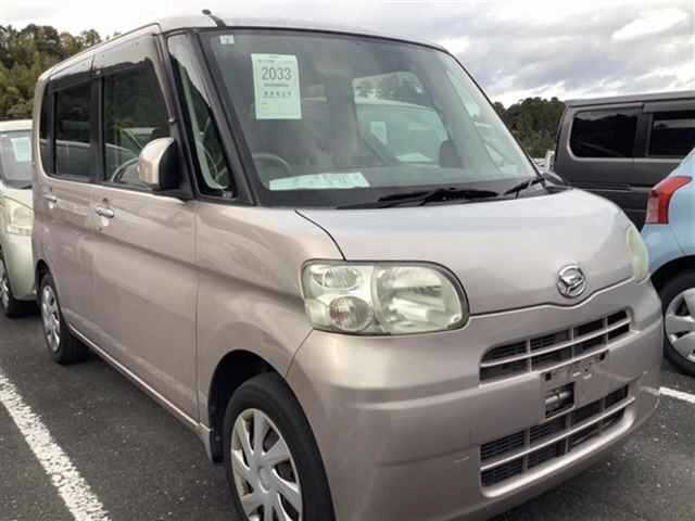 DAIHATSU TANTO 2011