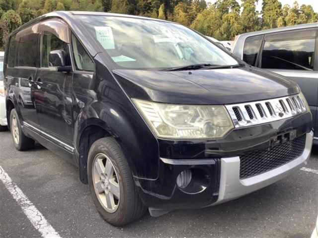MITSUBISHI DELICA D5 2010