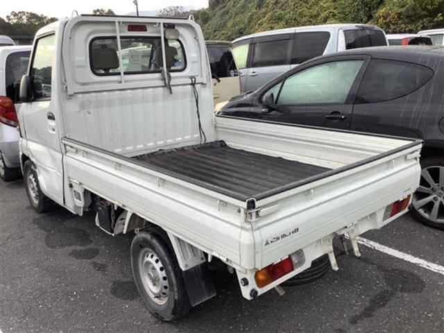 MITSUBISHI MINICAB TRUCK 2010