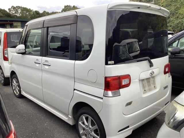 DAIHATSU TANTO 2013