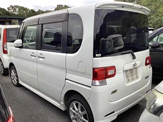 DAIHATSU TANTO 2013