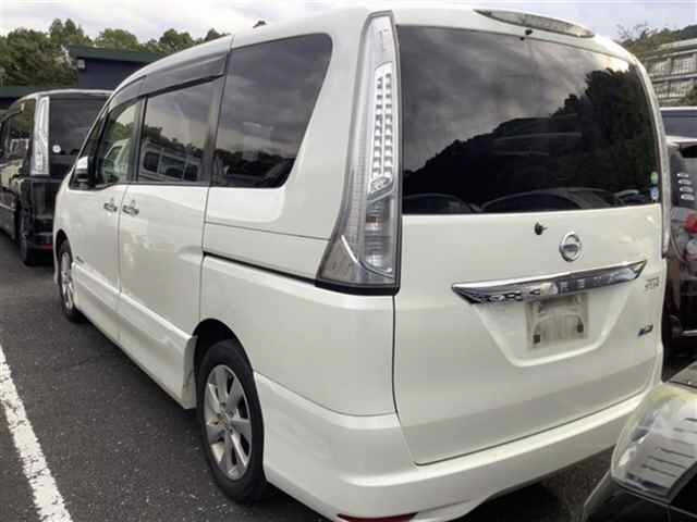 NISSAN SERENA 2013
