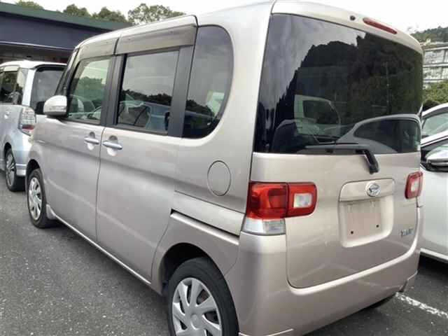 DAIHATSU TANTO 2011