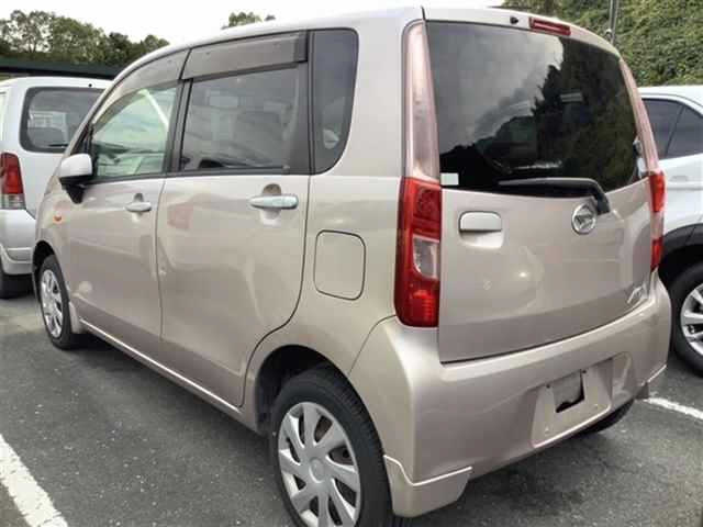 DAIHATSU MOVE 2011