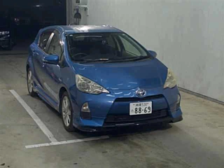 TOYOTA AQUA 2013