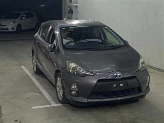 TOYOTA AQUA 2012