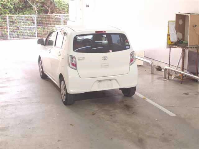 TOYOTA PIXIS EPOCH 2015