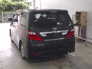 TOYOTA ALPHARD 2010