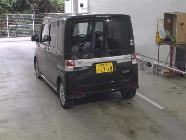 DAIHATSU TANTO 2009
