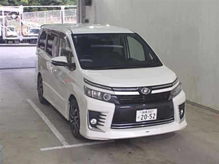 TOYOTA VOXY 2015