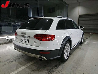 AUDI A4 2011