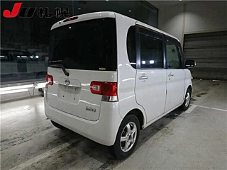 DAIHATSU TANTO 2010