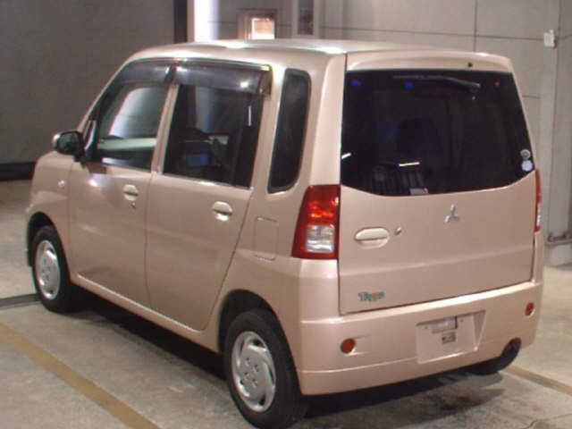 MITSUBISHI TOPPO 2010