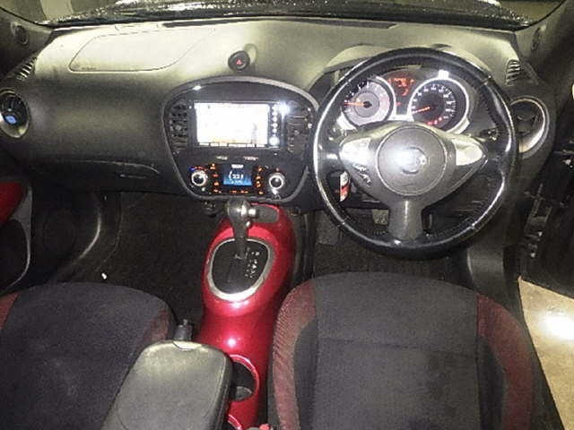 NISSAN JUKE 2012