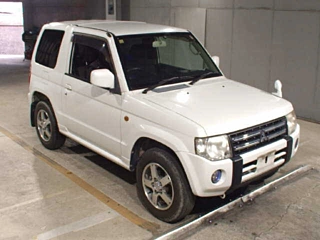 MITSUBISHI PAJERO MINI 2010
