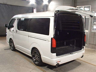 TOYOTA HIACE VAN 2012