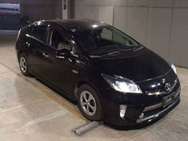 TOYOTA PRIUS PHV 2013
