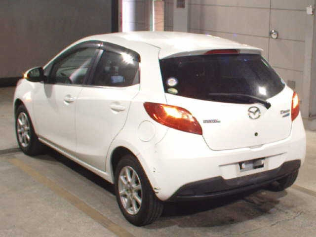 MAZDA DEMIO 2013