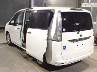 NISSAN SERENA 2015