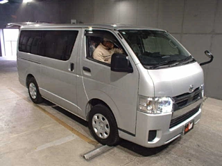 TOYOTA HIACE VAN 2023