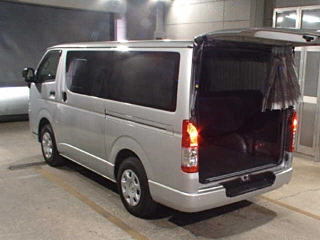 TOYOTA HIACE VAN 2023
