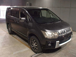 MITSUBISHI DELICA D5 2013