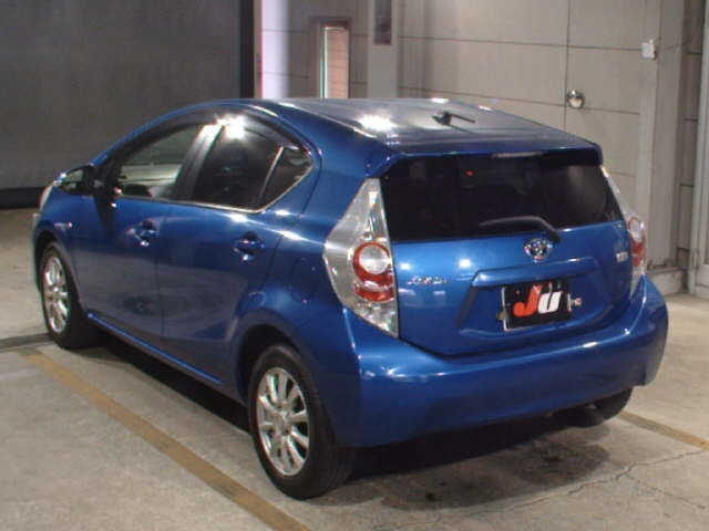 TOYOTA AQUA 2013