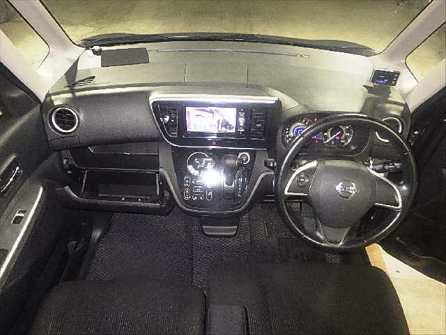 NISSAN DAYZ ROOX 2015