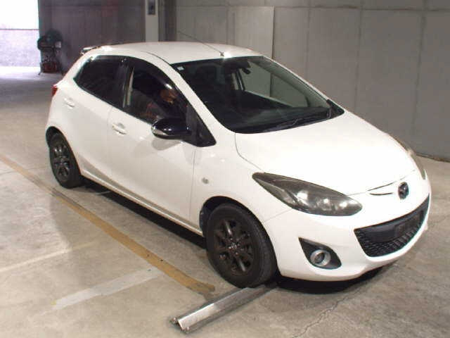 MAZDA DEMIO 2013