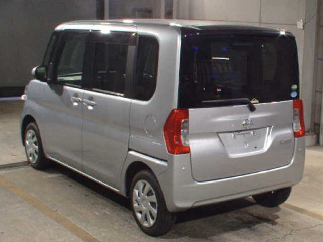 DAIHATSU TANTO 2018