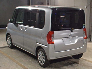 DAIHATSU TANTO 2018