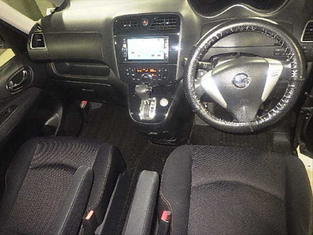 NISSAN SERENA 2012