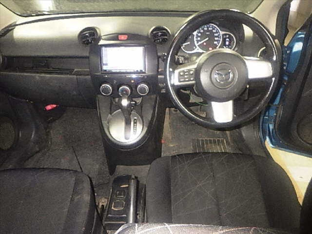 MAZDA DEMIO 2012