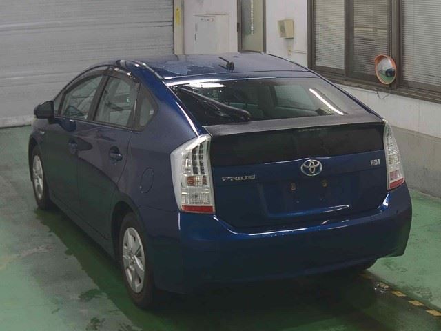 TOYOTA PRIUS 2010