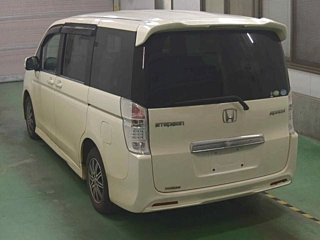 HONDA STEP WAGON 2010