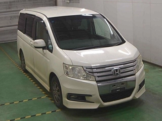 HONDA STEP WAGON 2010