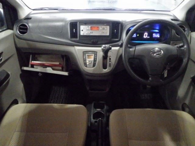 DAIHATSU MIRA E S 2012