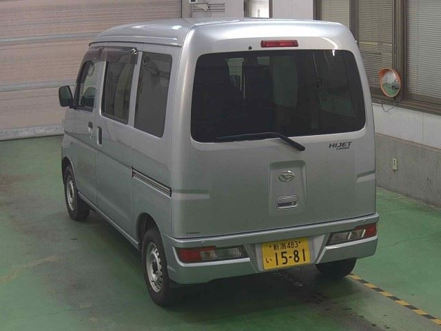 DAIHATSU HIJET VAN 2021