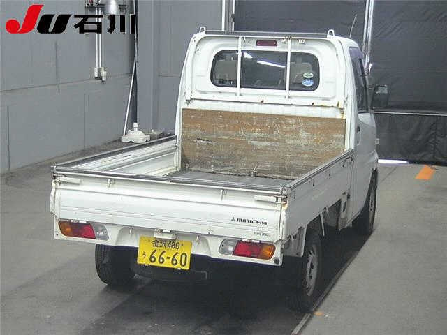 MITSUBISHI MINICAB TRUCK 2010